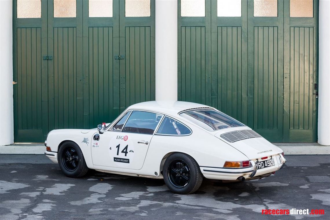 1965-porsche-911-2-litre-race-car