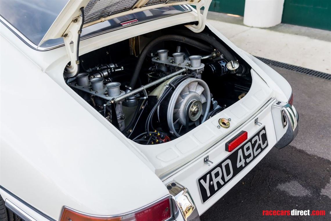 1965-porsche-911-2-litre-race-car