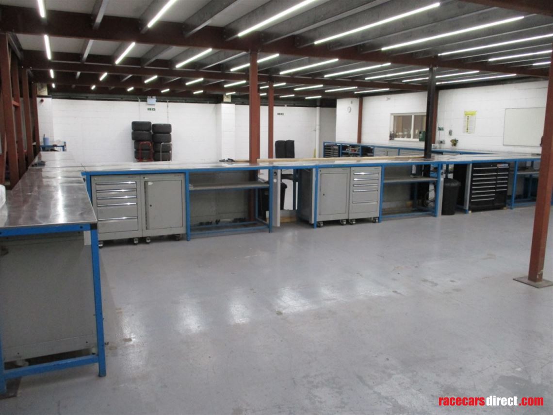 workshop-benches-and-cabinets