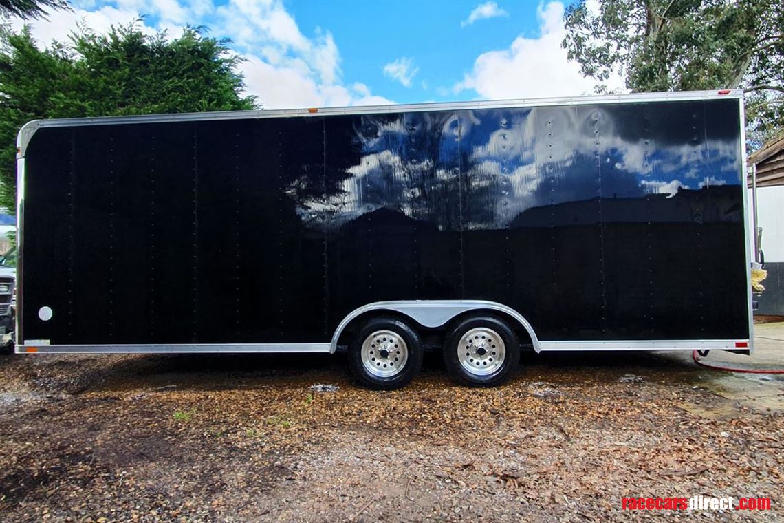 american-race-car-trailer-by-vintage-trailes