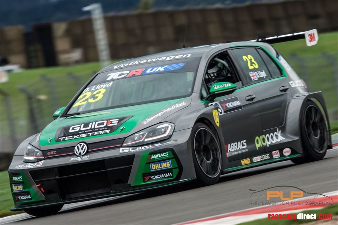 championship-winning-2018-vw-golf-gti-tcr-seq