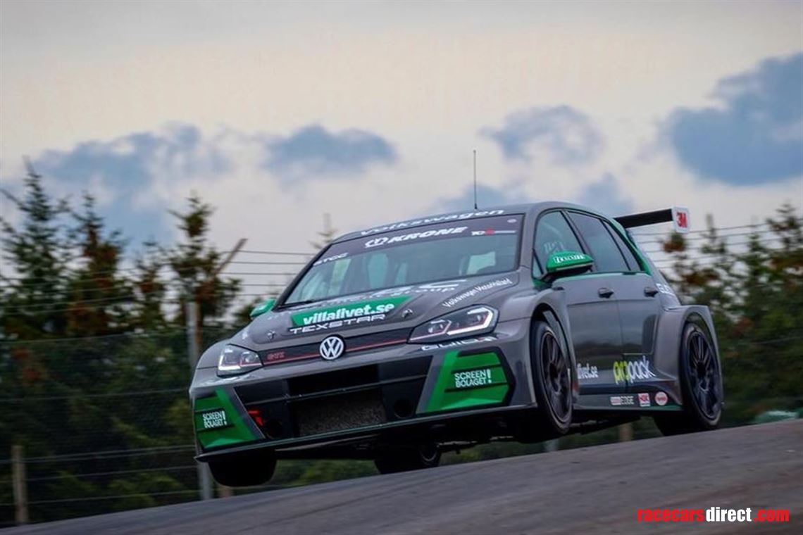 championship-winning-2018-vw-golf-gti-tcr-seq