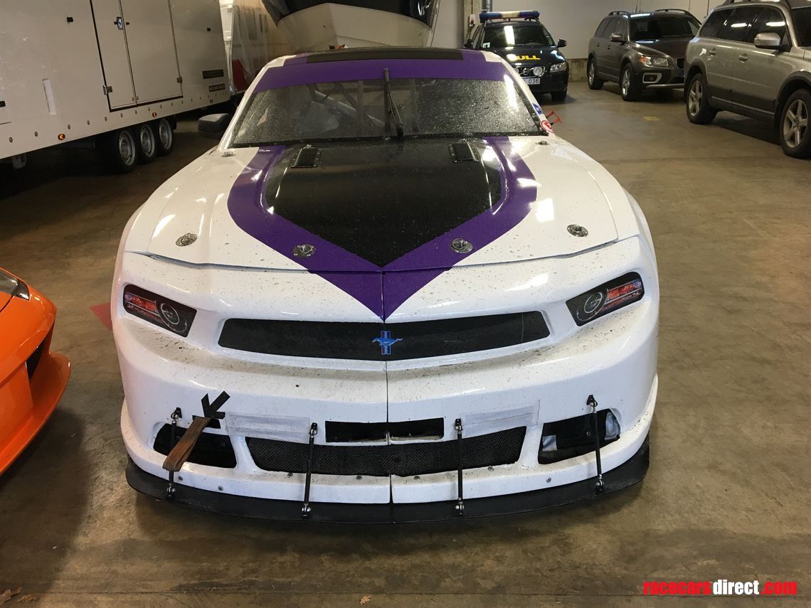 v8-thundercar-mustang