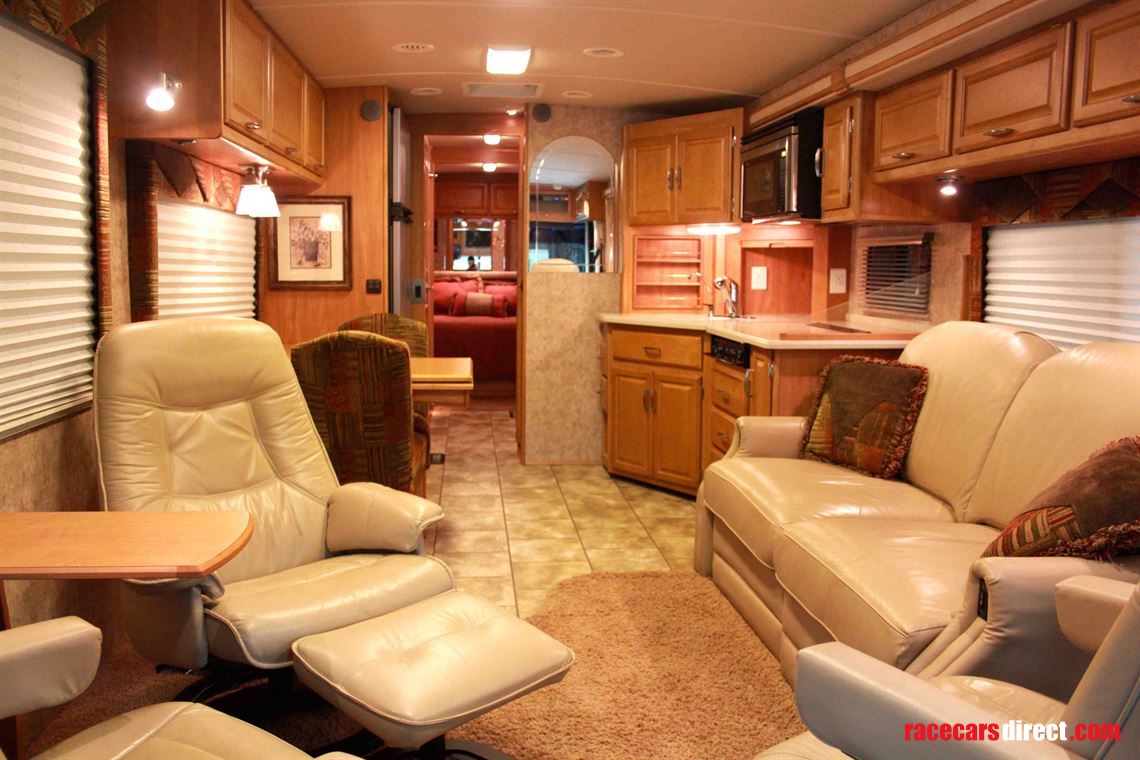 winnebago-journey-34h