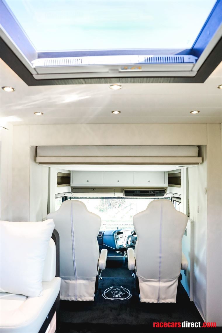 scania-v8-stx-luxury-motorhome