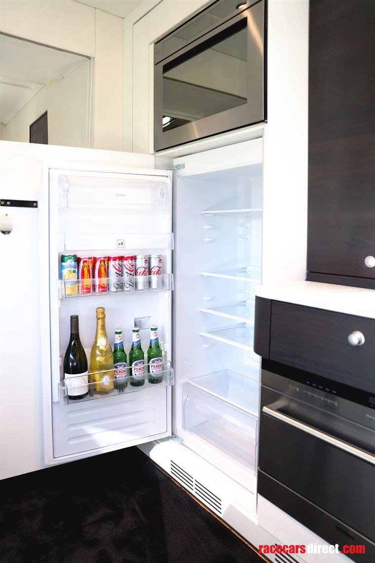 scania-v8-stx-luxury-motorhome