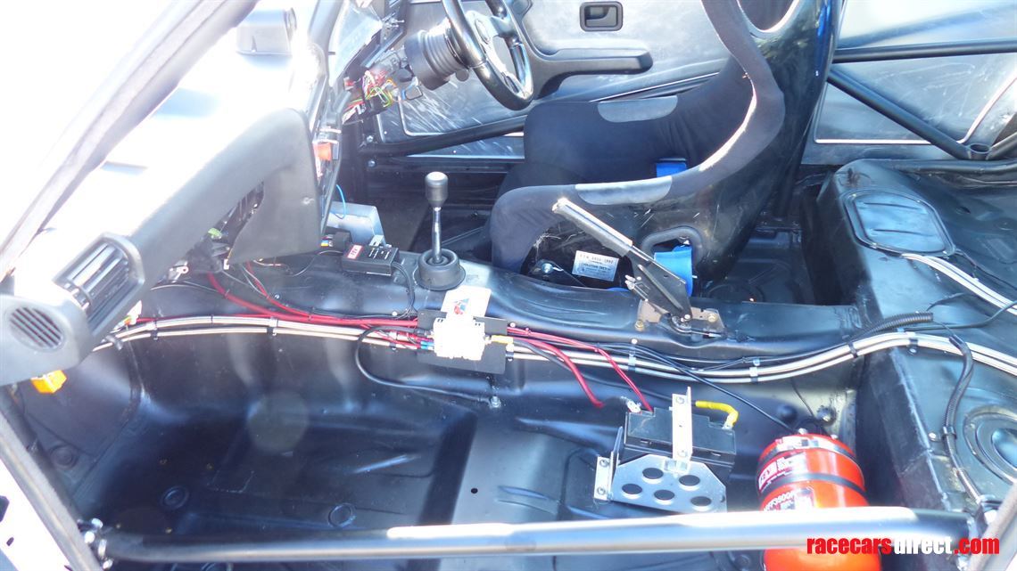 bmw-e30-325i-race-track-car