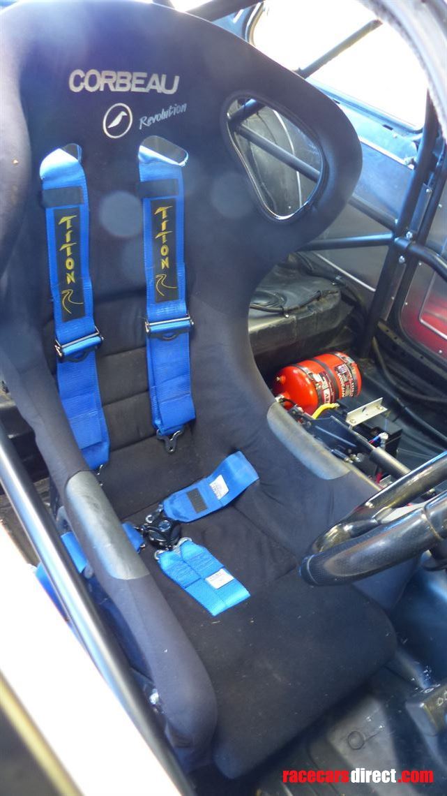 bmw-e30-325i-race-track-car