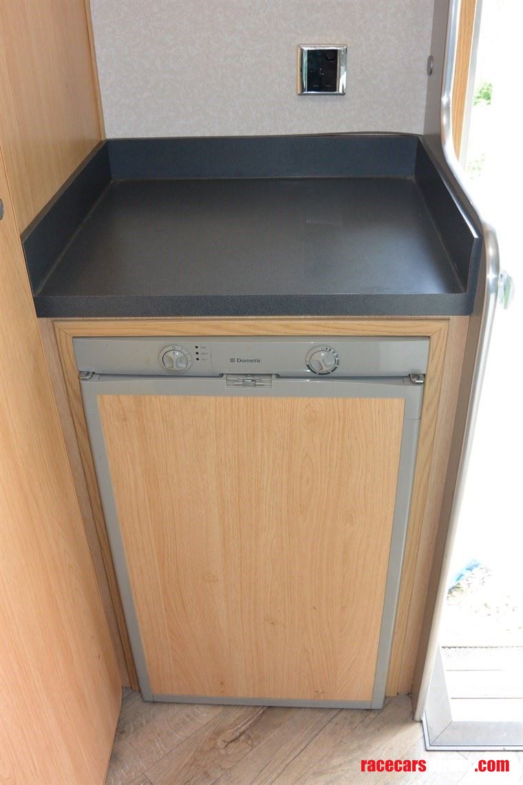 iveco-race-motor-home-with-double-decker-gara