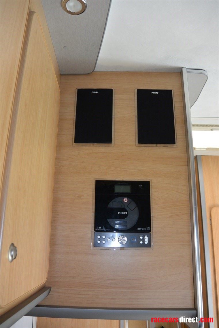 iveco-race-motor-home-with-double-decker-gara