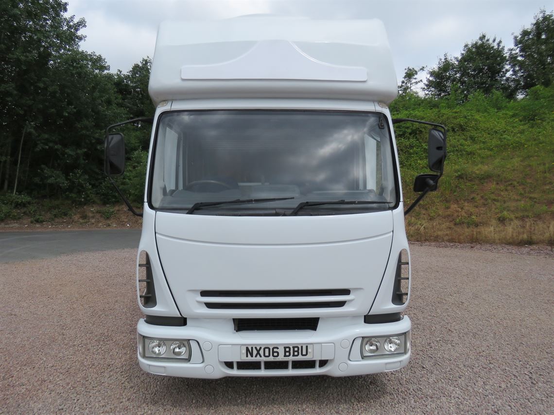 iveco-race-motor-home-with-double-decker-gara