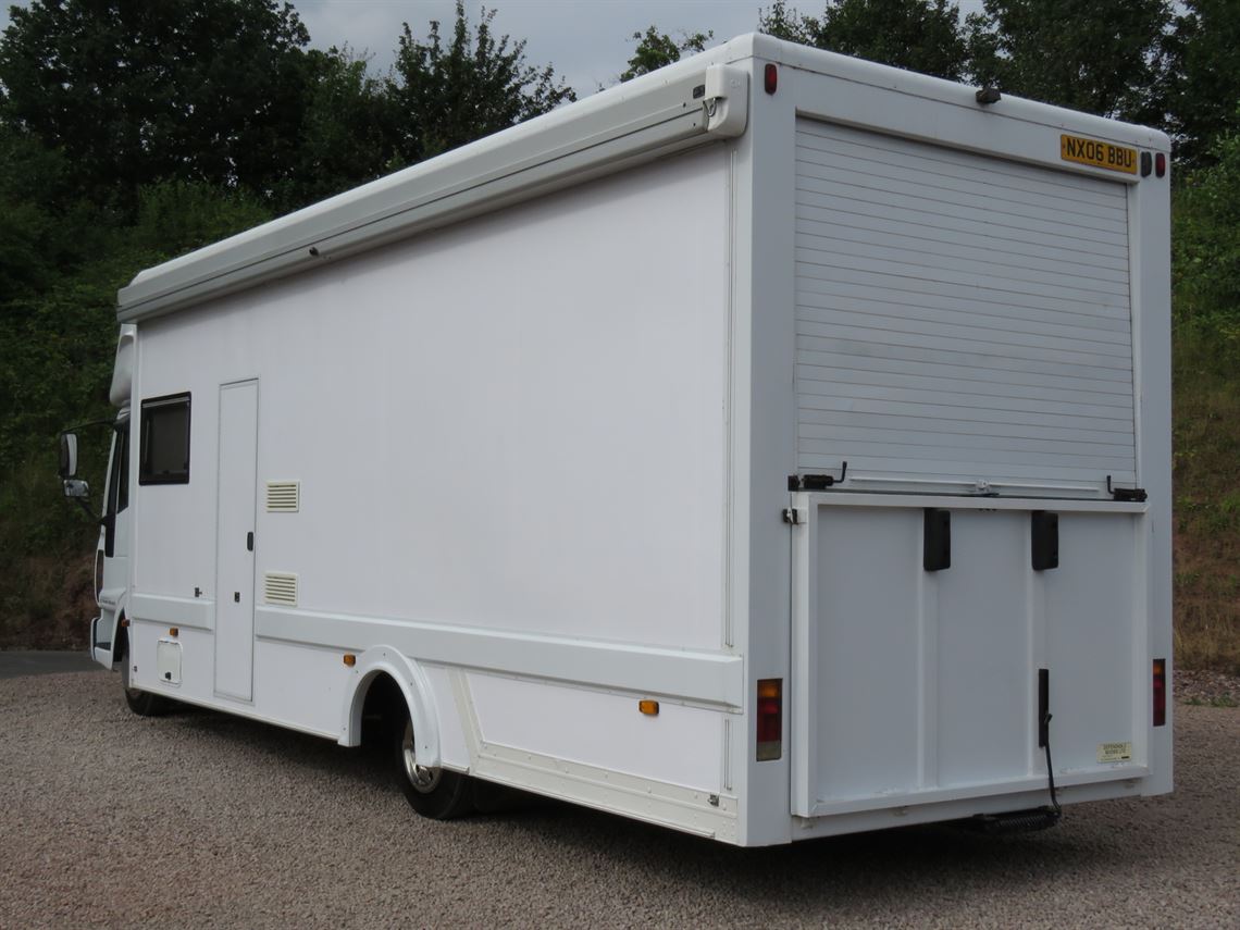 iveco-race-motor-home-with-double-decker-gara