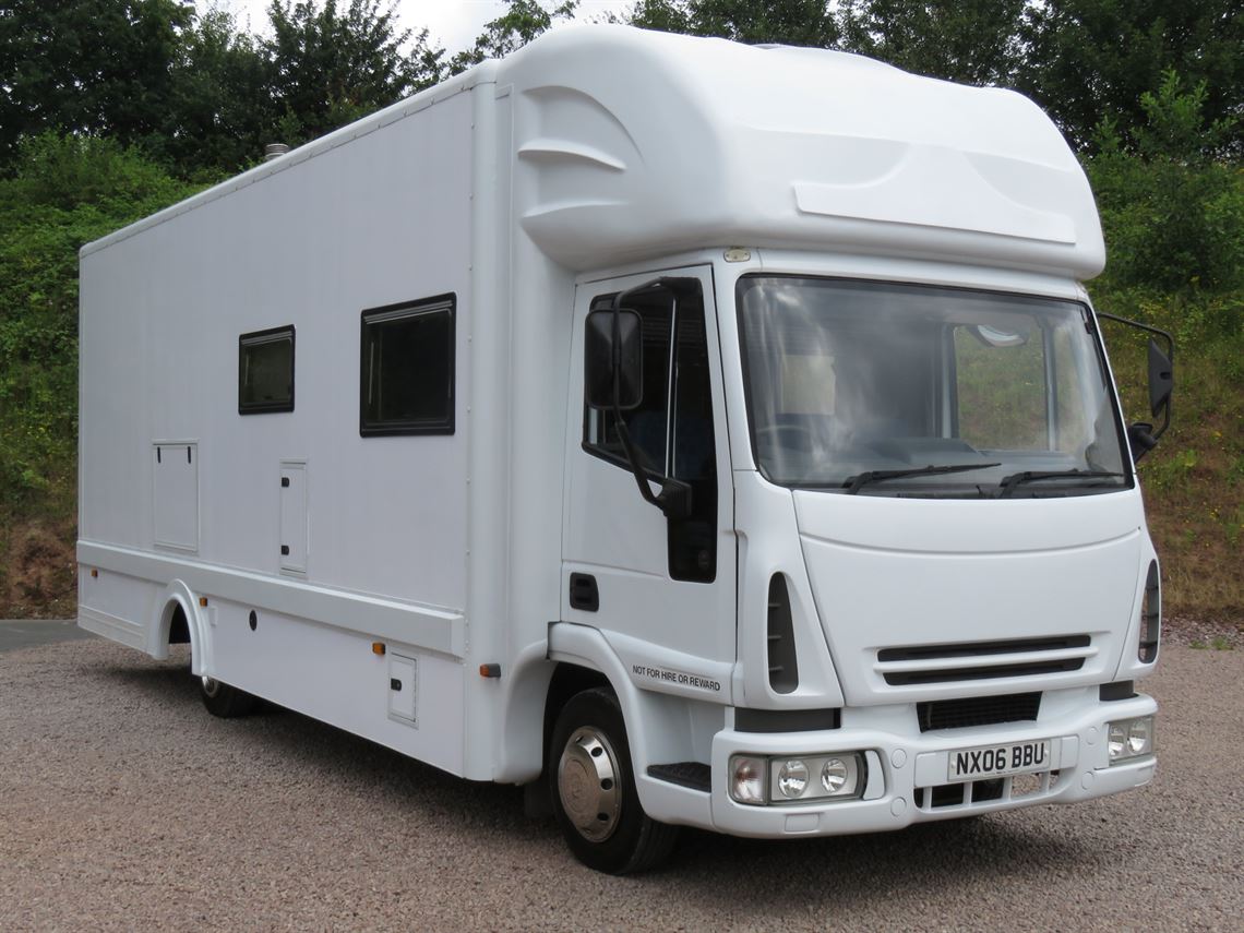 iveco-race-motor-home-with-double-decker-gara