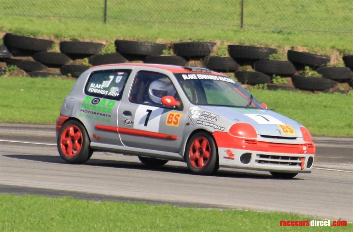 renault-clio-172-race-car