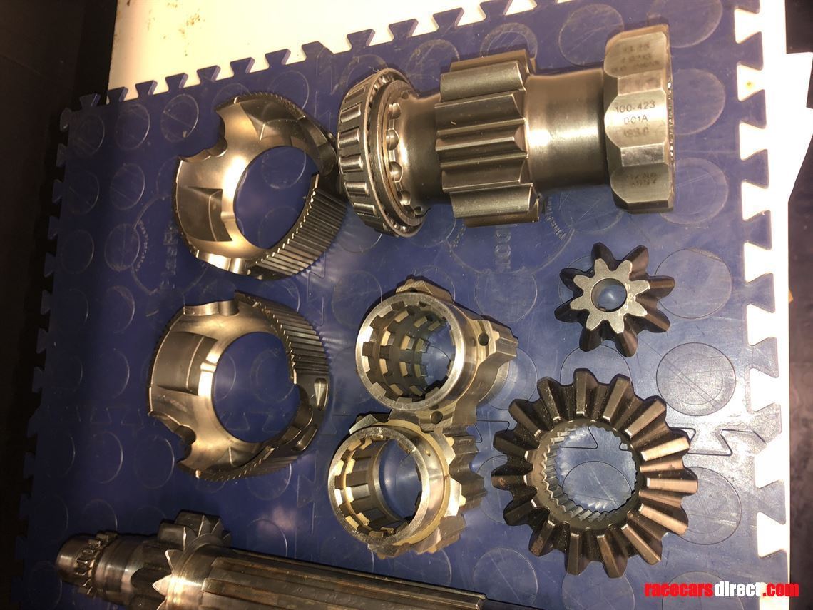 xtrac-100-series-arrows-f1-gearboxdiff-parts