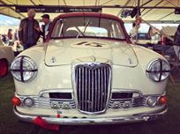 1961-riley-15-historic-competition-saloon