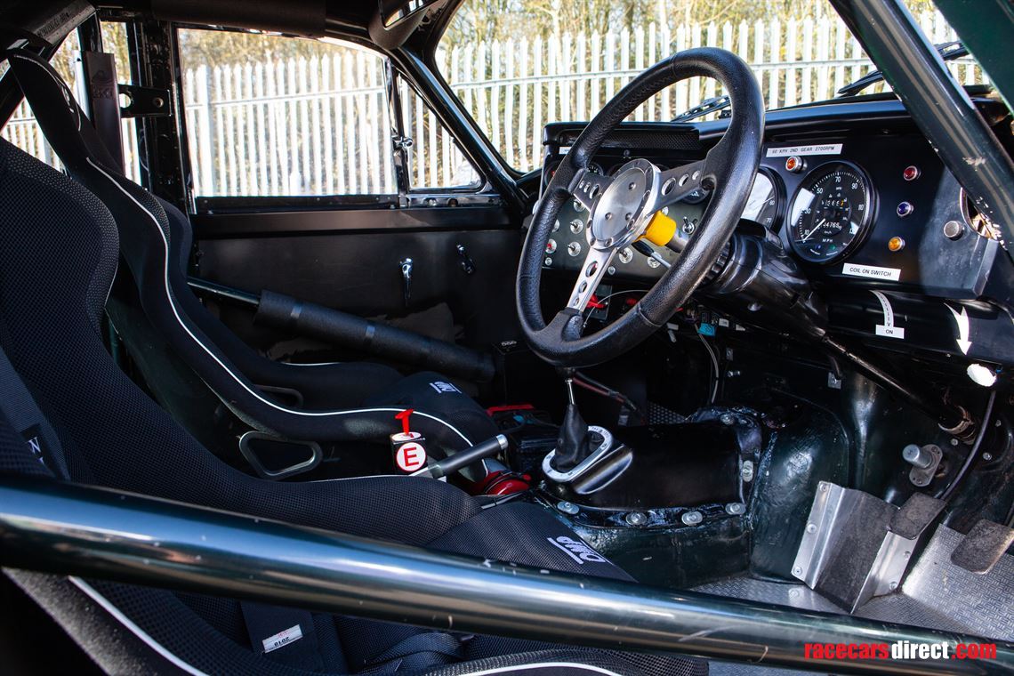 1965-jaguar-mark-2-38-litre-competition-saloo