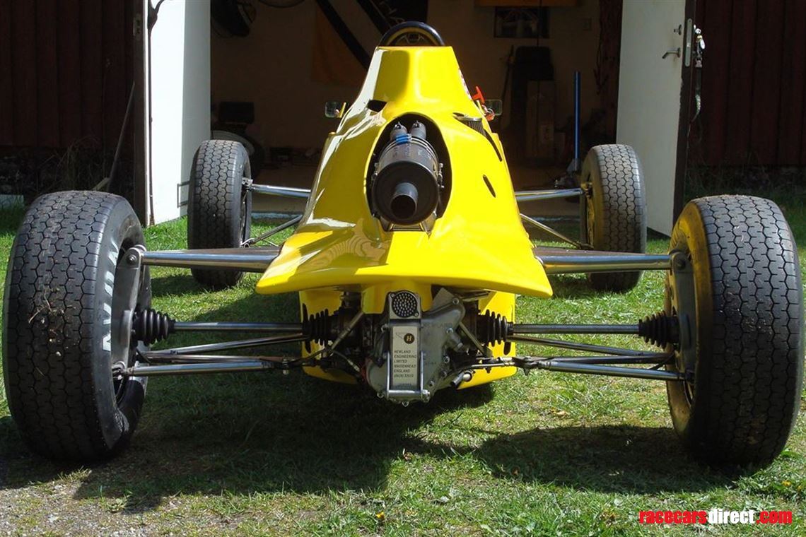 ready-to-race-historic-formula-ford-van-dieme