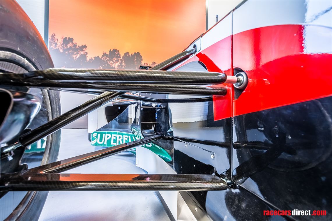 formula-one-minardi-ps04-sold