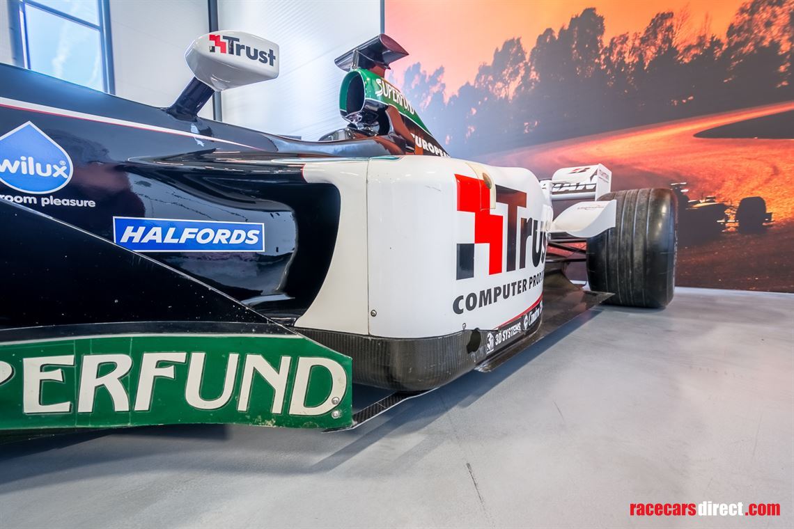 formula-one-minardi-ps04-sold