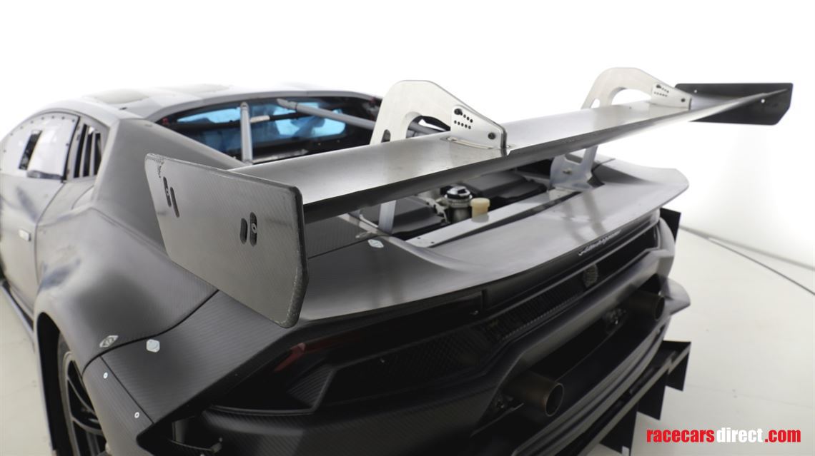 lamborghini-huracan-gt3---low-mileage