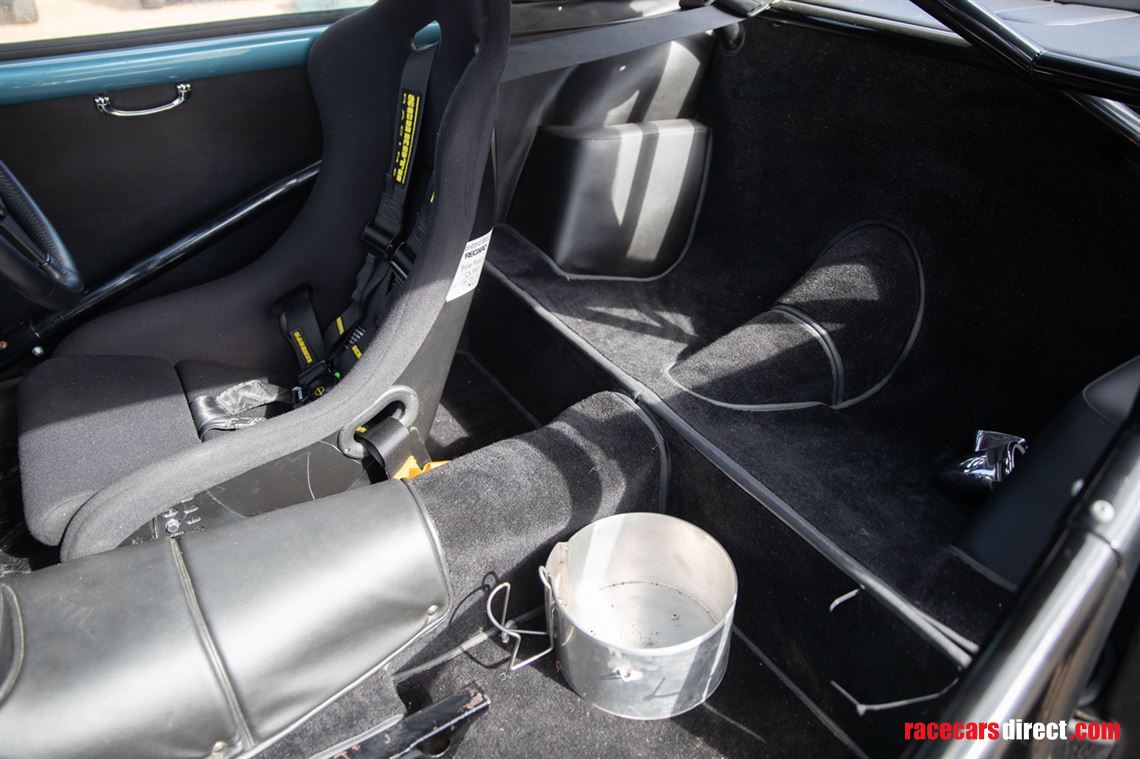 aston-martin-db4-race-car