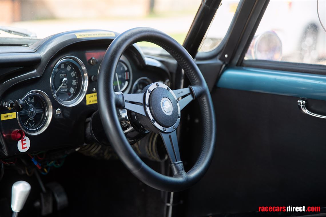 aston-martin-db4-race-car