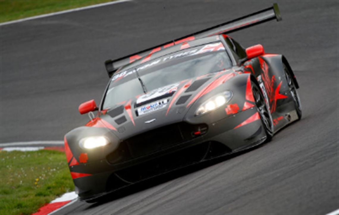 aston-martin-vantage-v12-gt3