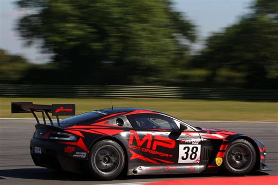 aston-martin-vantage-v12-gt3