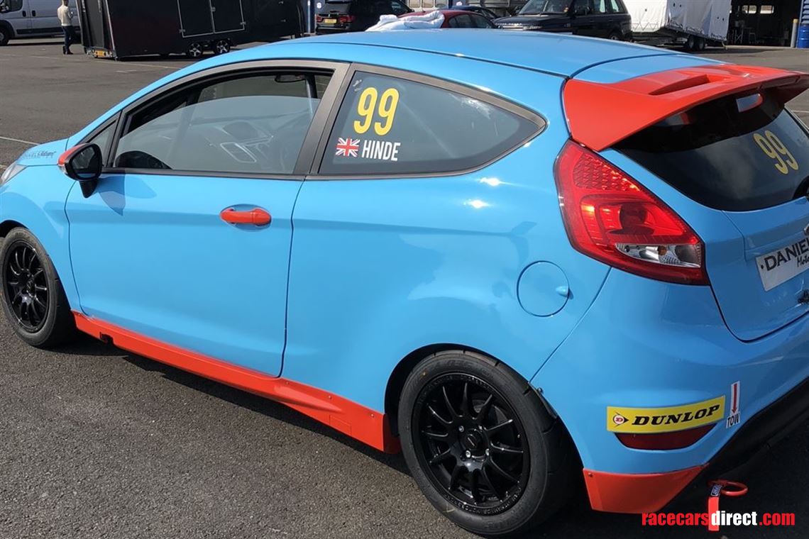 race-winning-fiesta-zetec