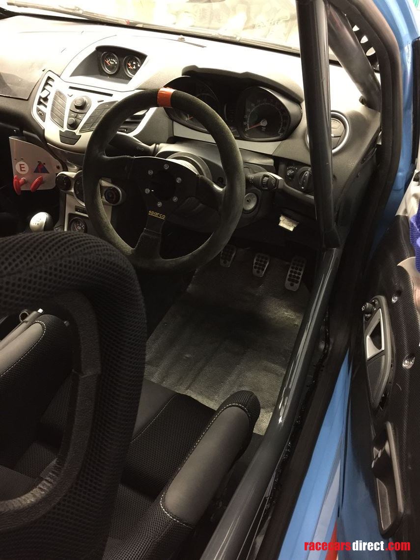 race-winning-fiesta-zetec