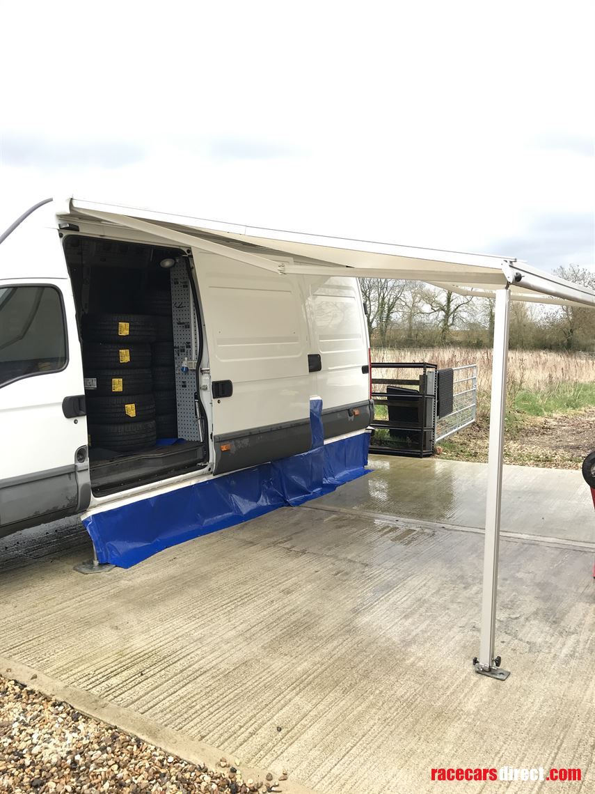 iveco-ford-28-race-support-van-with-trailer