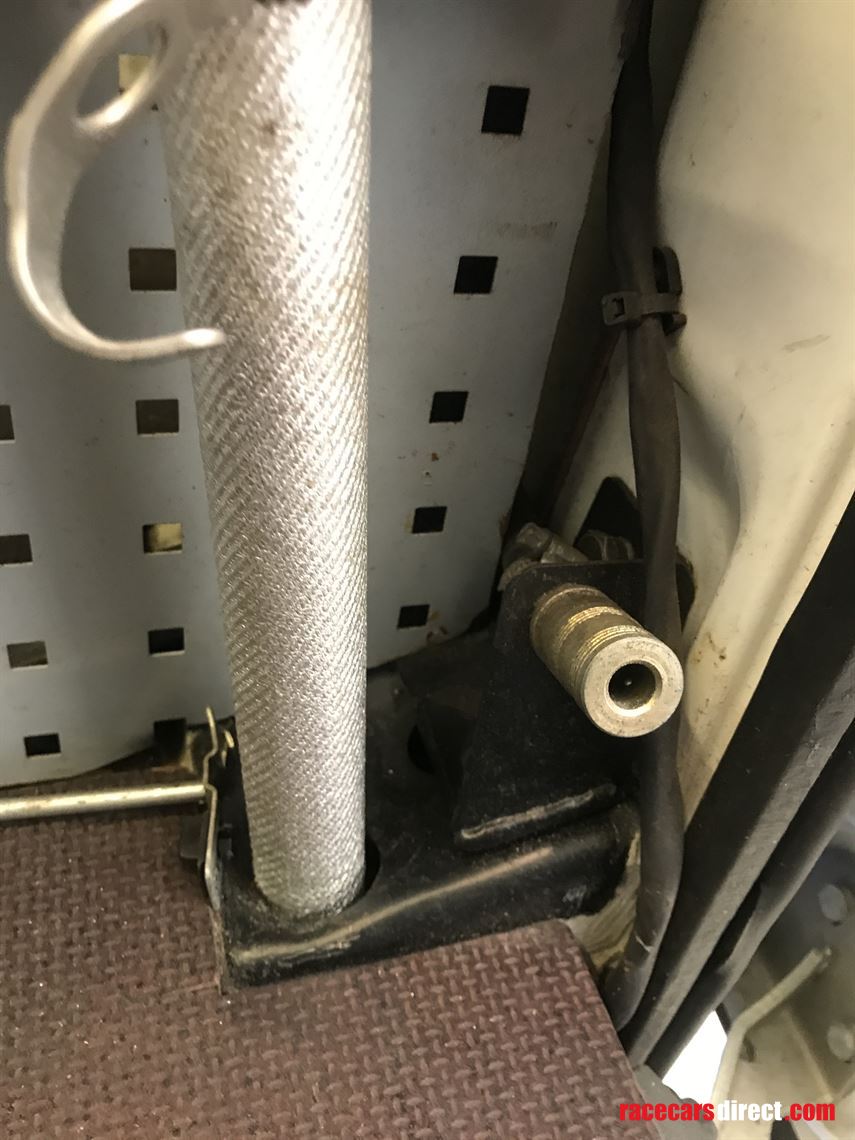 iveco-ford-28-race-support-van-with-trailer