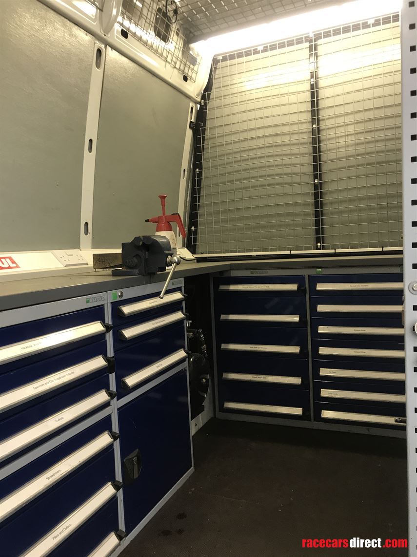 iveco-ford-28-race-support-van-with-trailer