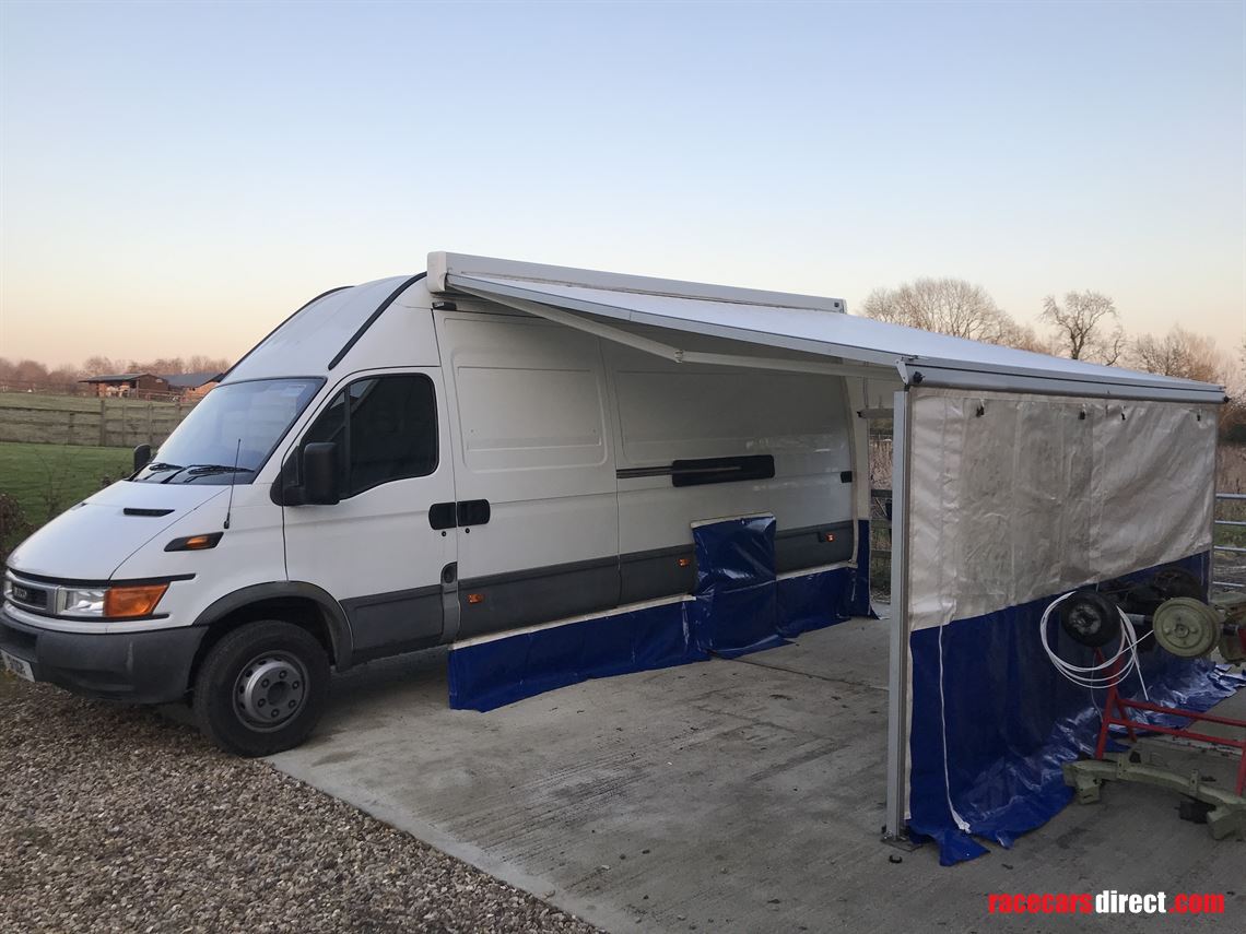 iveco-ford-28-race-support-van-with-trailer
