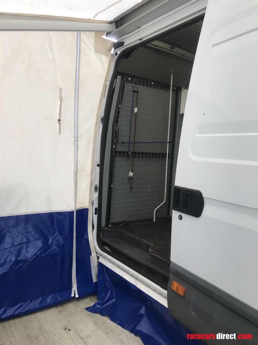 iveco-ford-28-race-support-van-with-trailer
