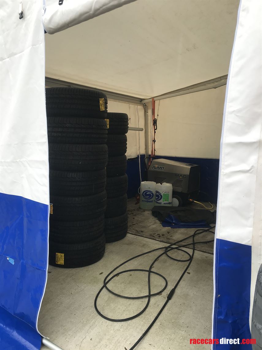 iveco-ford-28-race-support-van-with-trailer