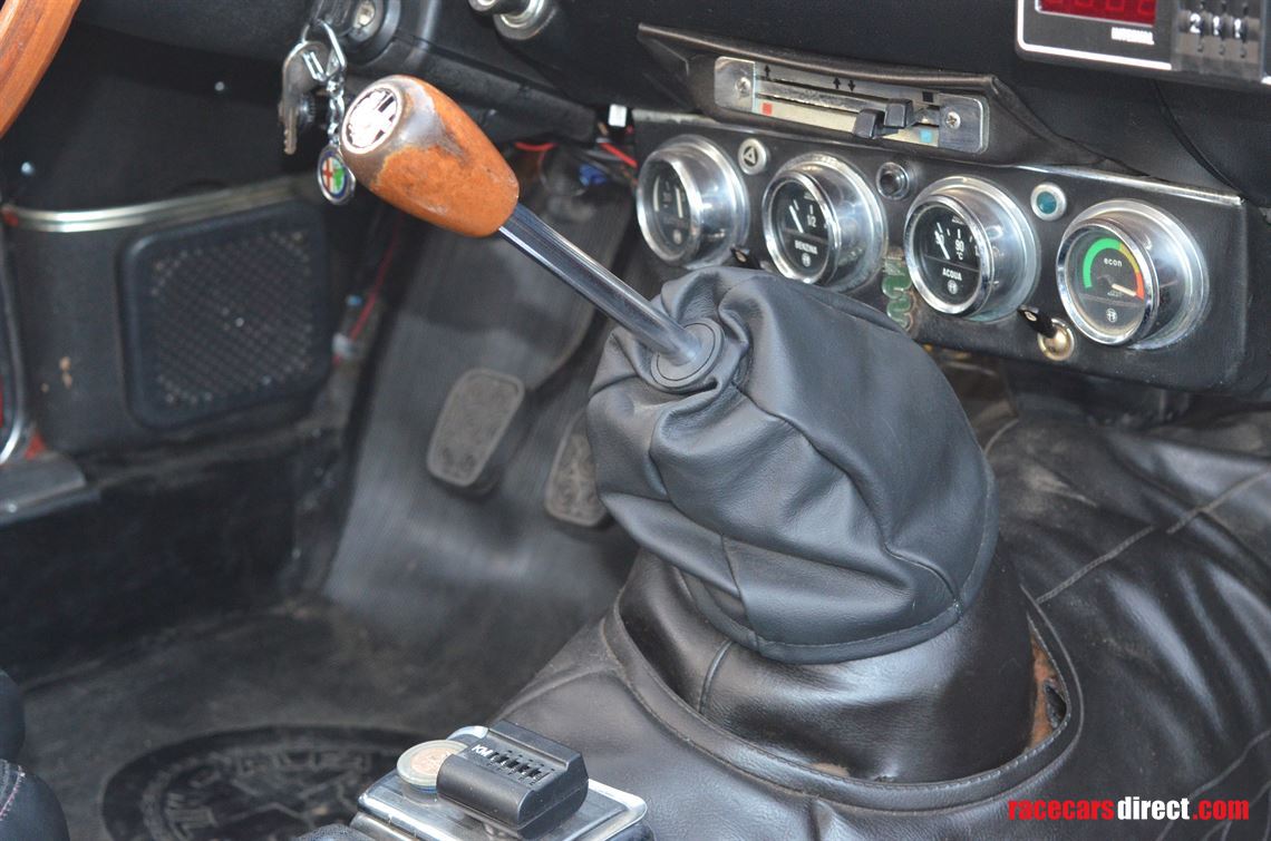 1971-alfa-romeo-gt-junior