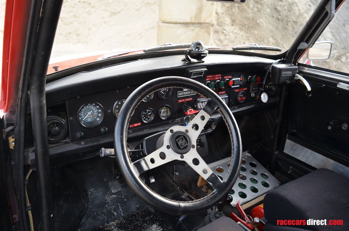 1975-mini-1275-gt-historic-rally-car