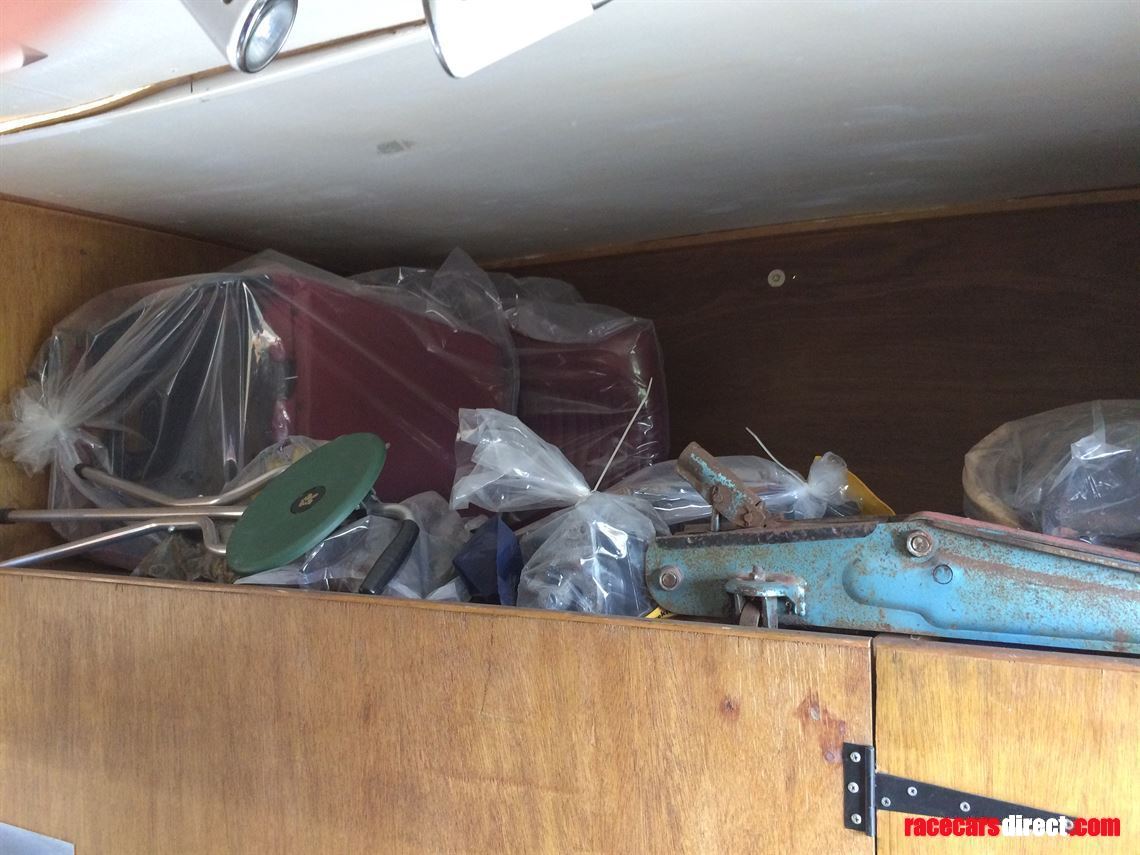 1990-iveco-ford-75-ton-race-transporter