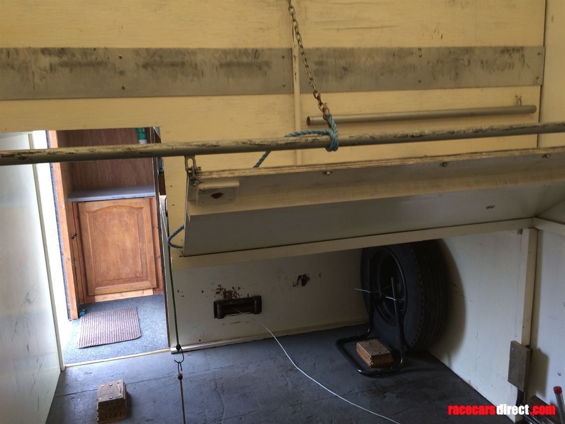 1990-iveco-ford-75-ton-race-transporter