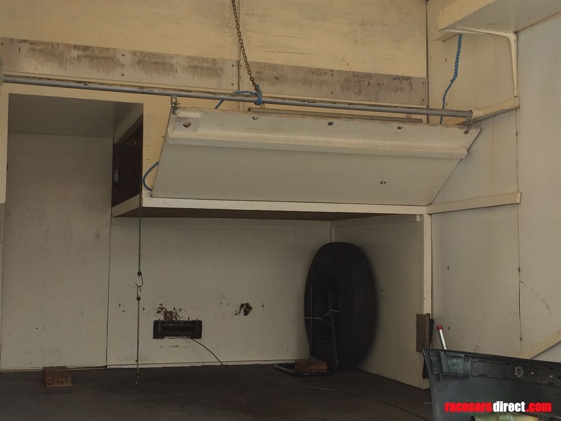 1990-iveco-ford-75-ton-race-transporter