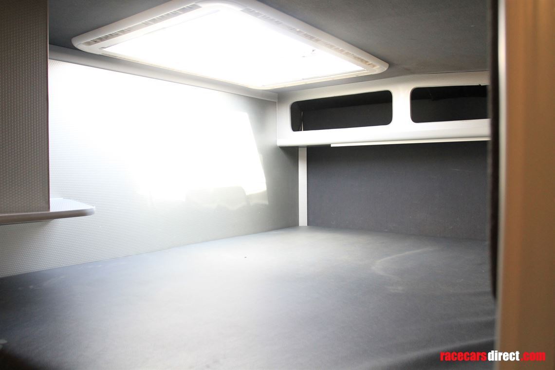 iveco-race-transporter-motorhome-slideout-mot