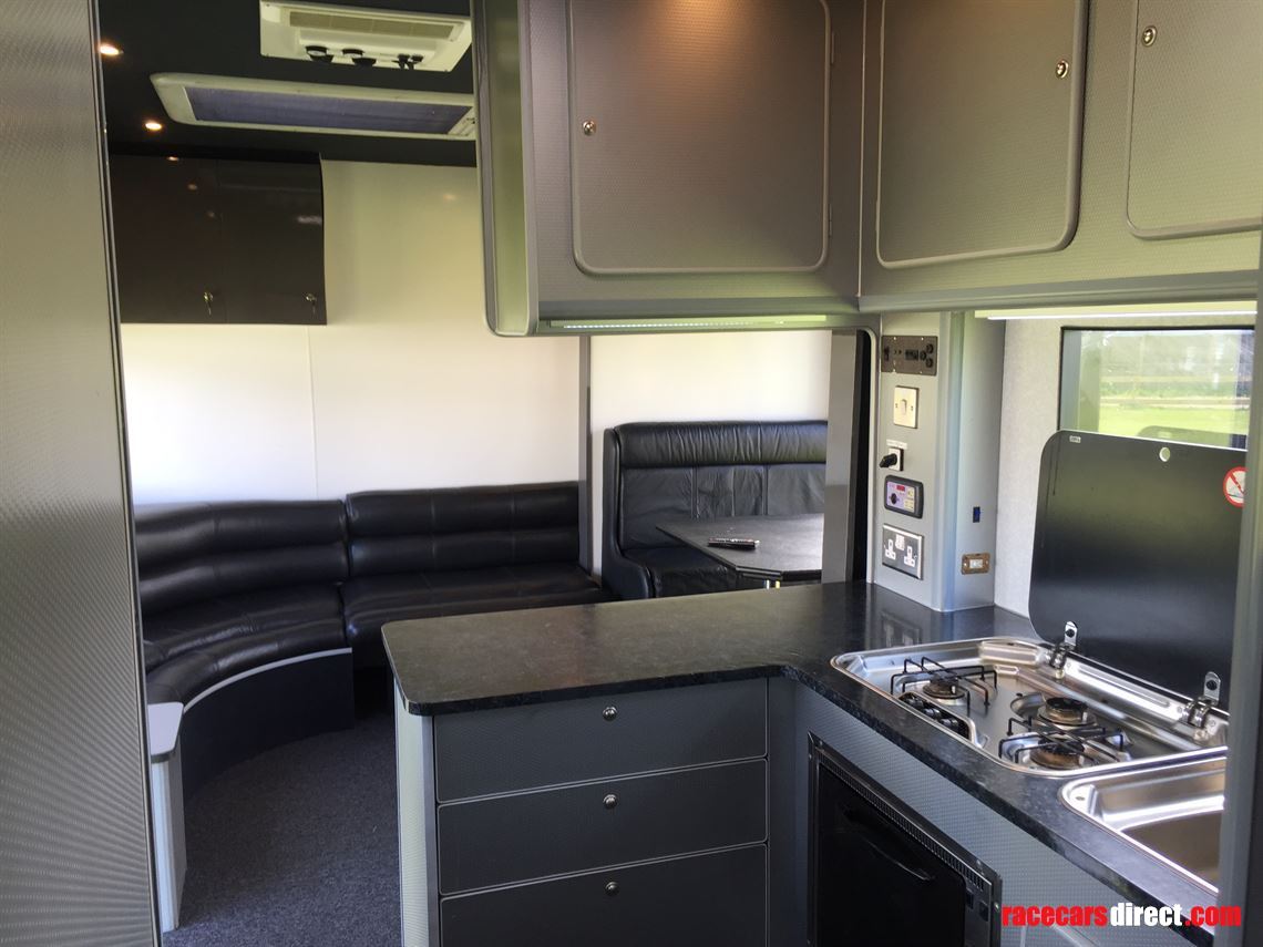 iveco-race-transporter-motorhome-slideout-mot