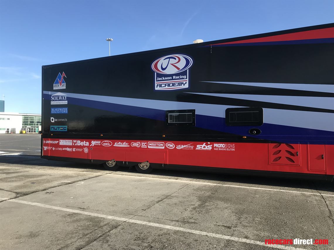 twin-deck-race-trailer-with-living-accommodat