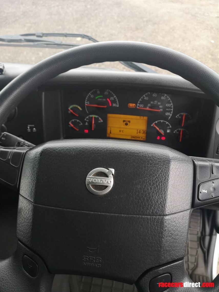 volvo-fm12-26t-6x2-race-transporter-with-acco