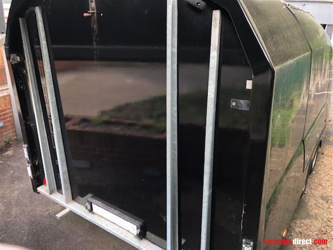 eco-velocity-rs-enclosed-trailer