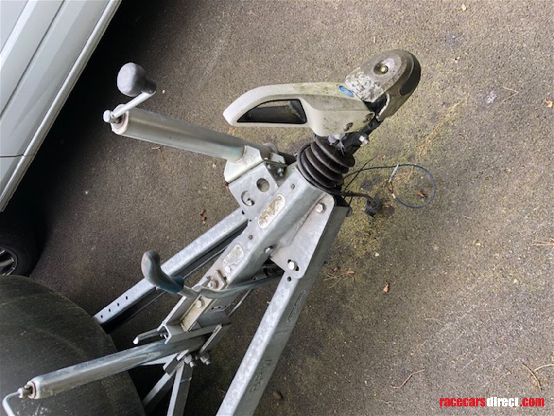 eco-velocity-rs-enclosed-trailer