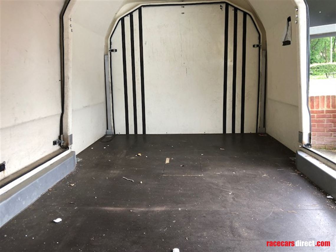 eco-velocity-rs-enclosed-trailer