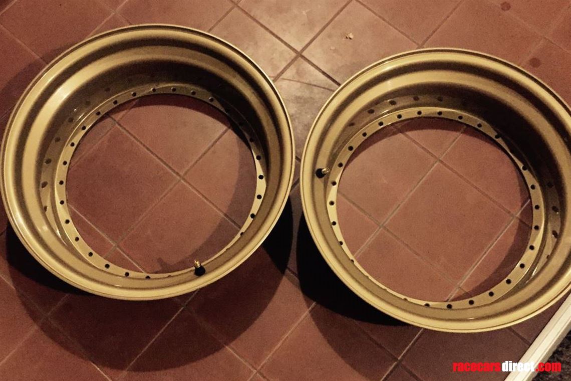 pair-16-outer-split-rim-30-bolt-sections